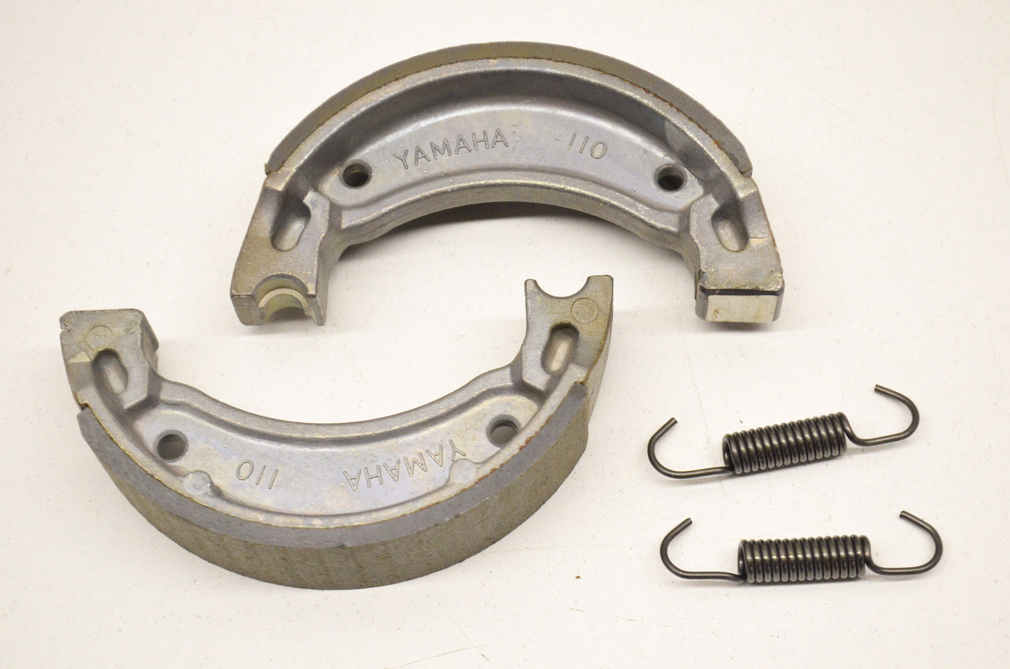 OEM Yamaha 4KN-W253E-11-00 Brake Shoe Kit