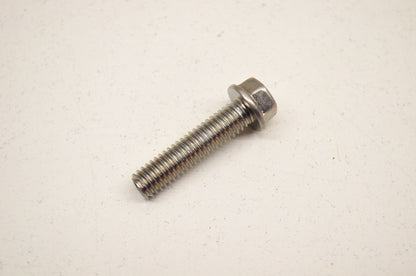 New OEM Yamaha 95024-06025-00 Flange Bolt NOS
