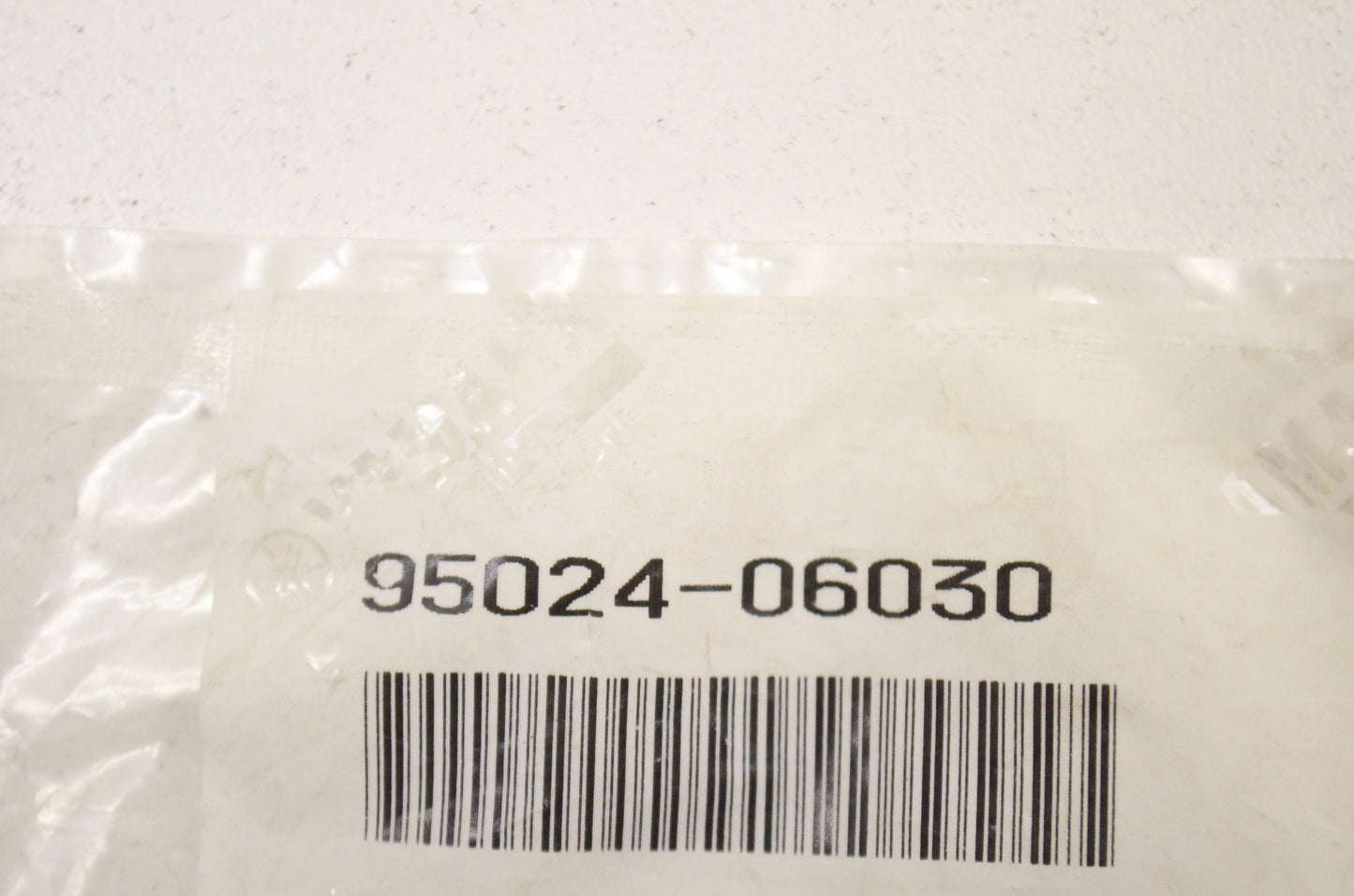 OEM Yamaha 95024-06030-00 Flange Bolt Qty 2 NOS