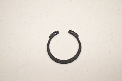 OEM Yamaha 93450-24062-00 Circlip NOS