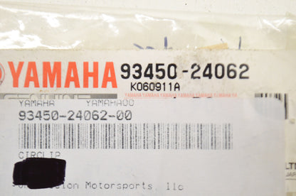 OEM Yamaha 93450-24062-00 Circlip NOS