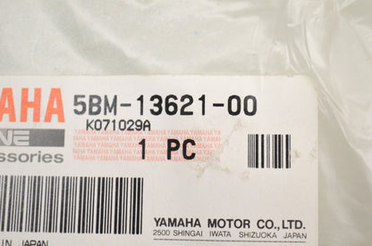 New OEM Yamaha 5BM-13621-00-00 Valve Seat Gasket NOS