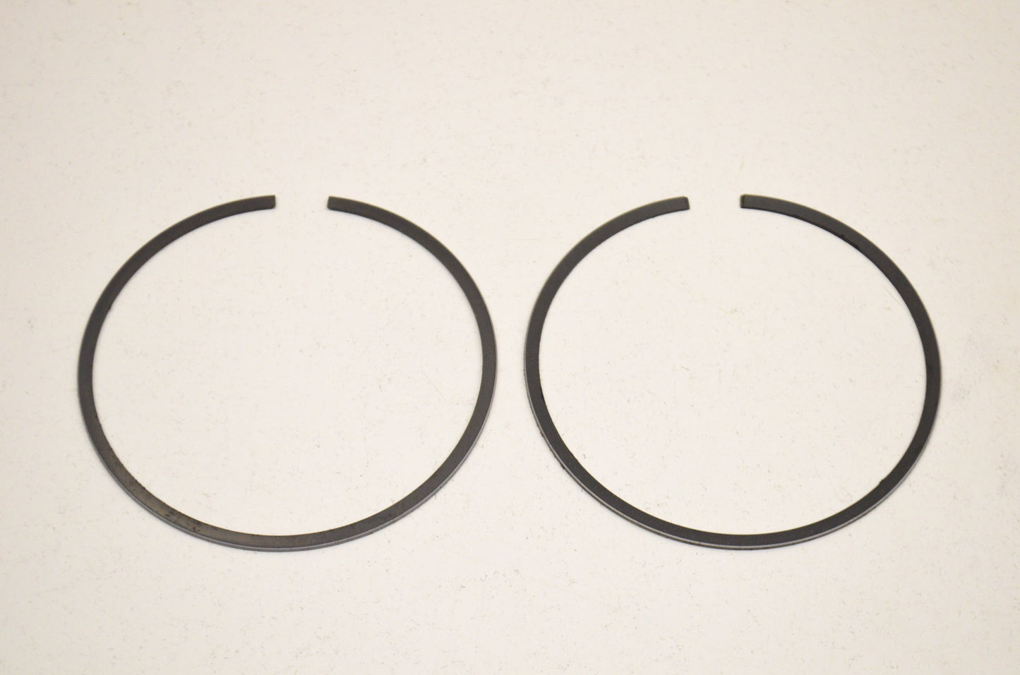 OEM Yamaha 6M6-11601-20-00 Piston Ring Set NOS