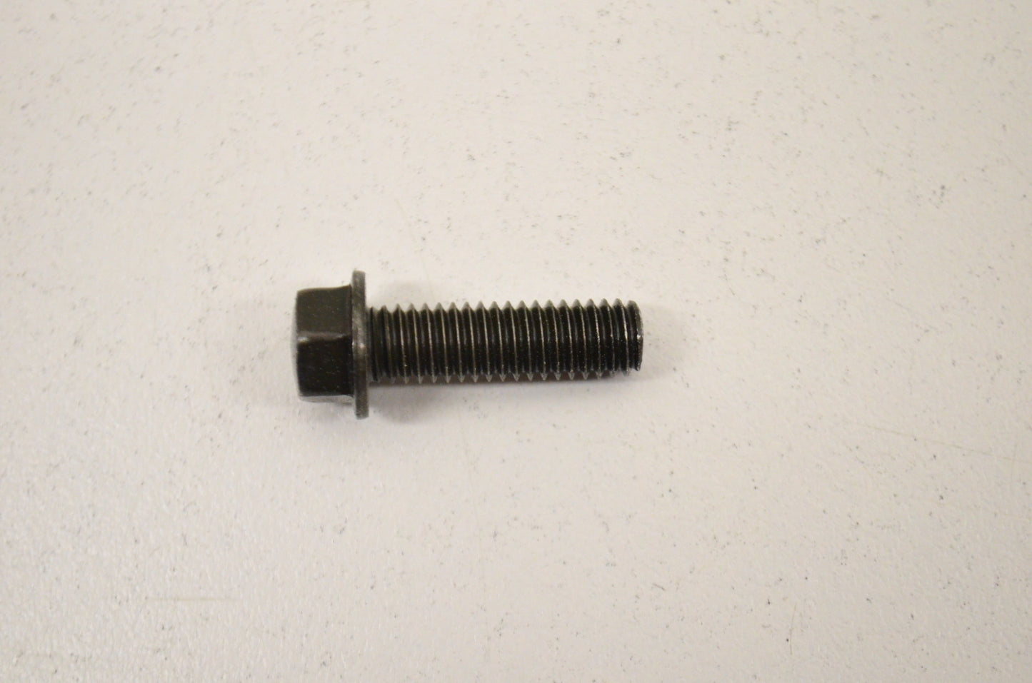 OEM Yamaha 95027-06020-00 Flange Bolt (6U1) NOS