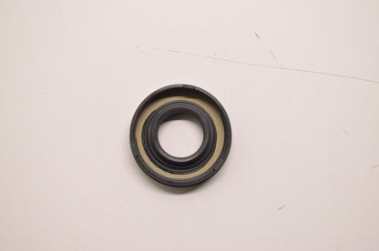 OEM Polaris 0450017, 96500-204208A7951, 96500-20428 Oil Seal NOS