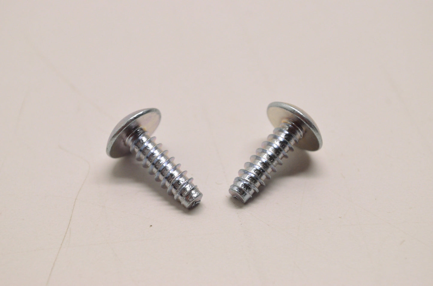 OEM Honda 93903-35320 Tap Screw (5X16) Qty 2 NOS