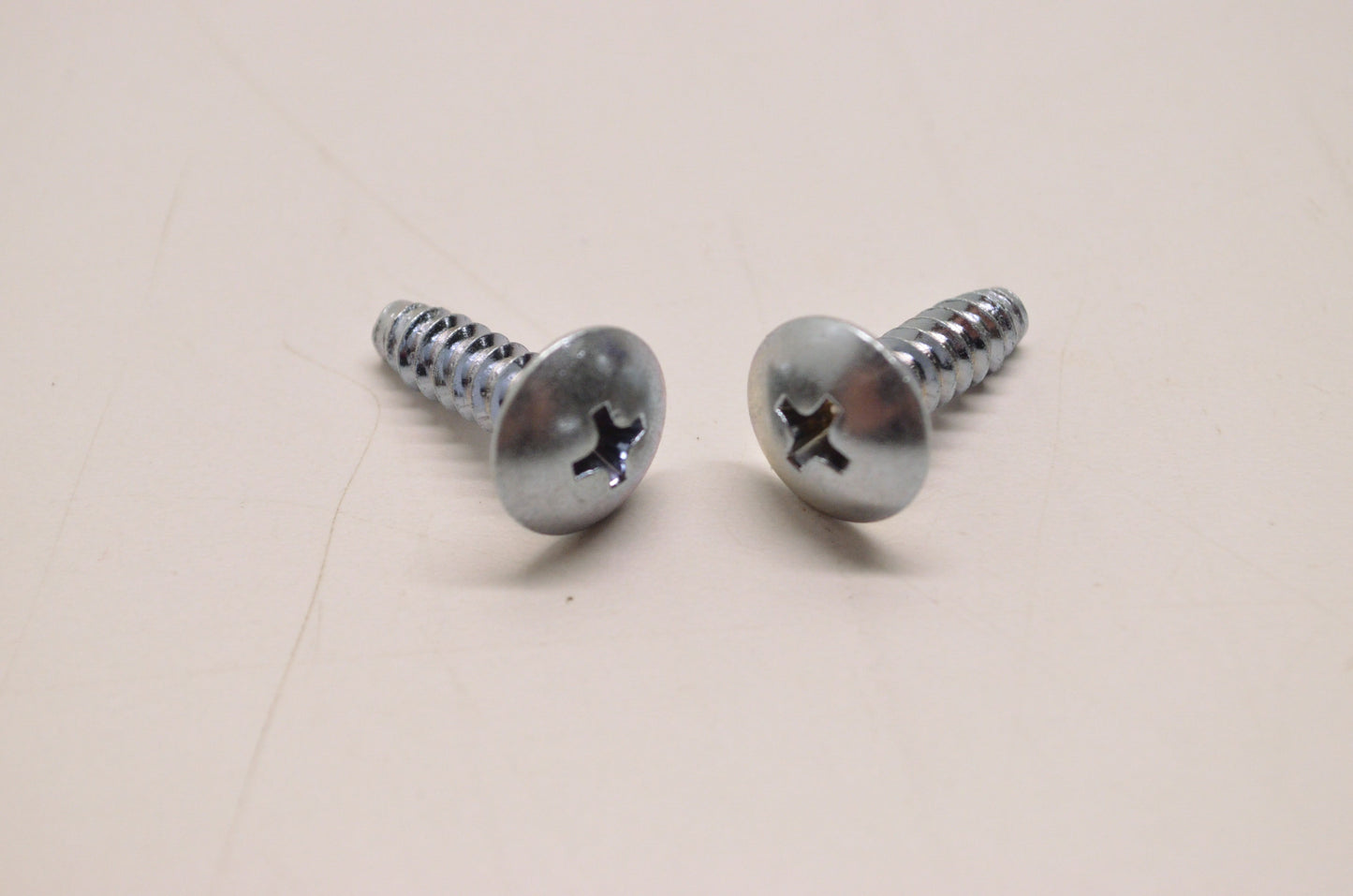 OEM Honda 93903-35320 Tap Screw (5X16) Qty 2 NOS