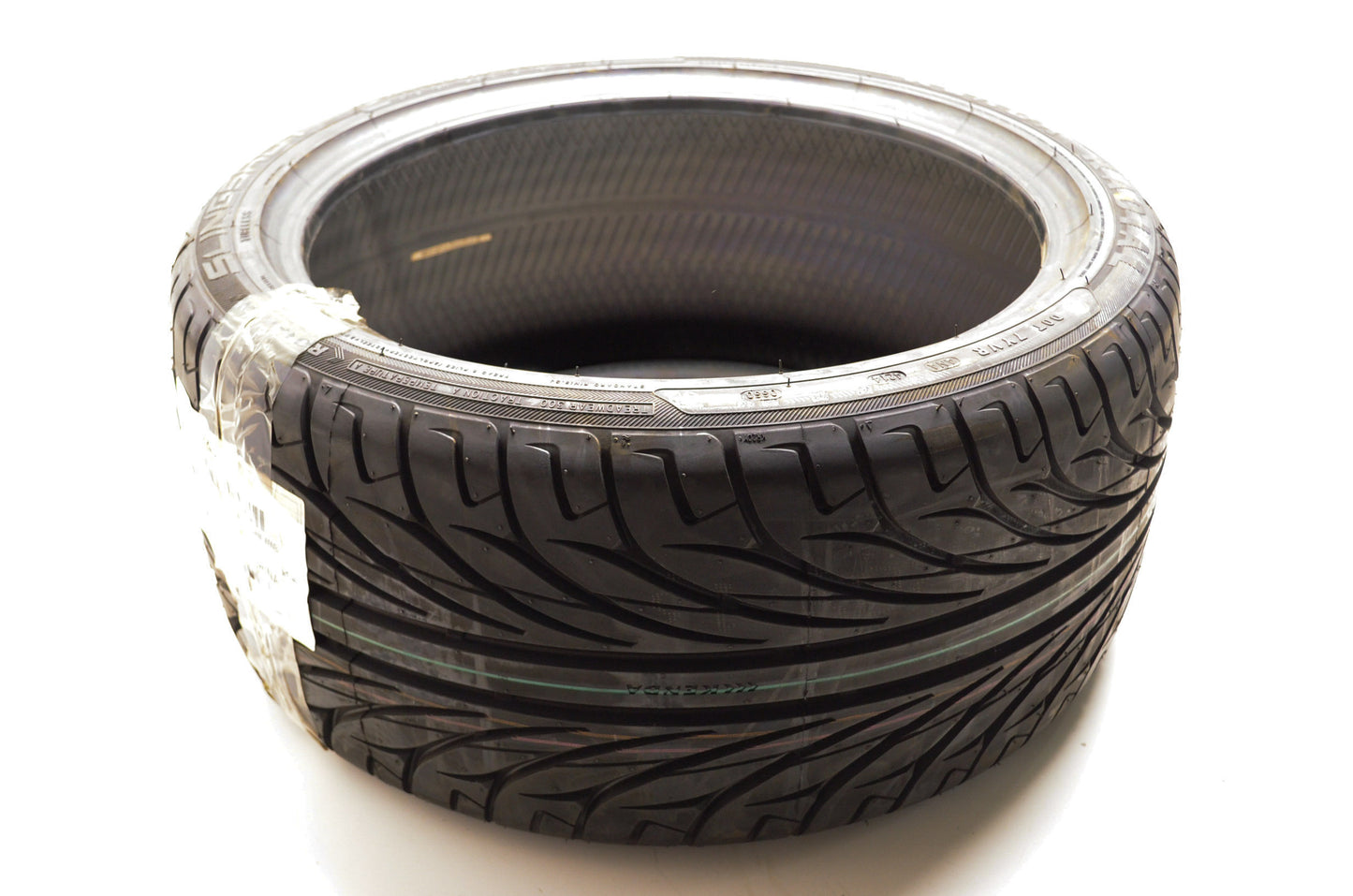 265/35R18 3.5MM Rear Tire NOS