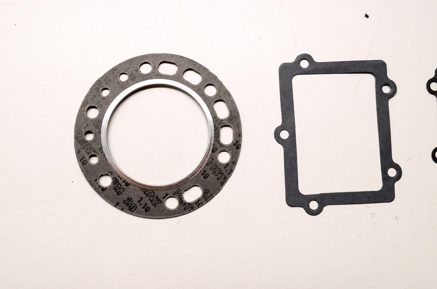 Top End Gasket Kit Missing Pieces Suzuki LT250 87-92 NOS