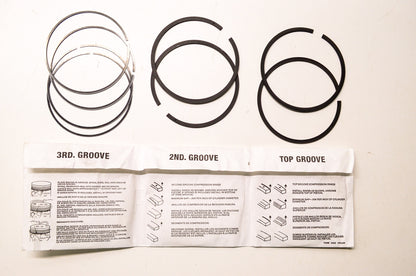 Piston Ring Kit NOS