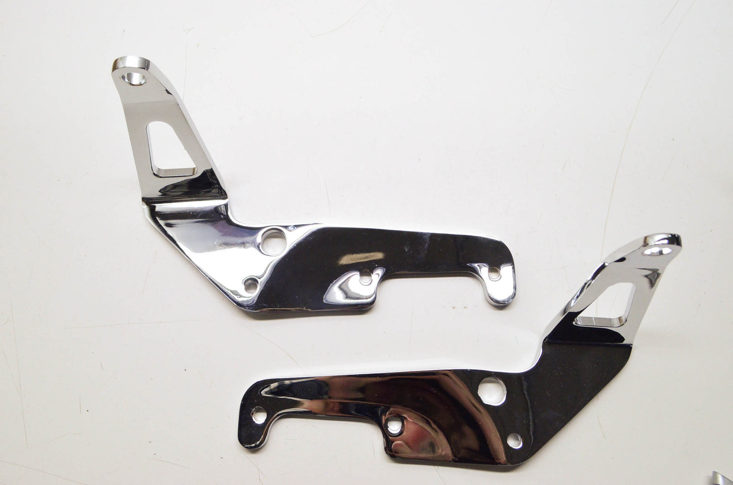 Kuryakyn 1620-0210 VTX1800r Peg Mounts NOS