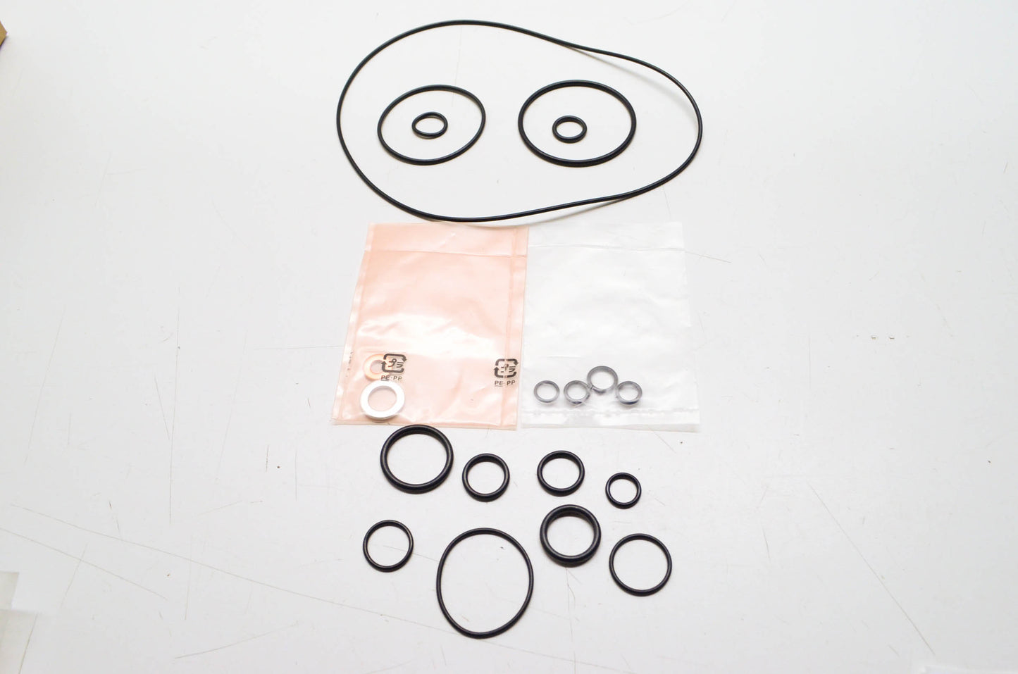 OEM Honda 06112-HP5-600 Gasket Kit B NOS