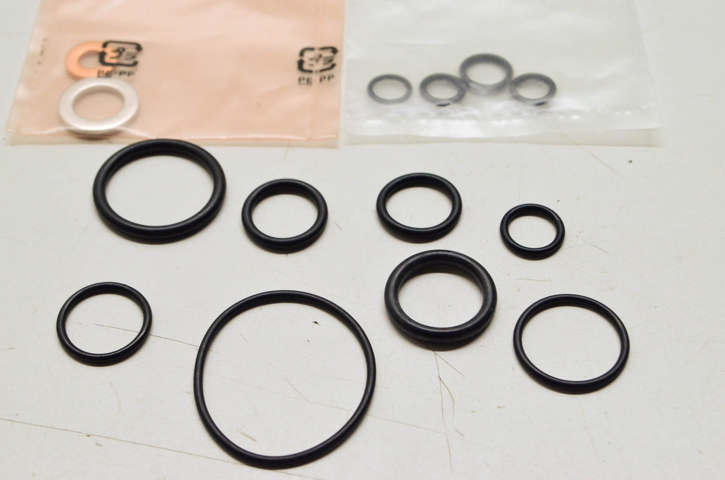 OEM Honda 06112-HP5-600 Gasket Kit B NOS