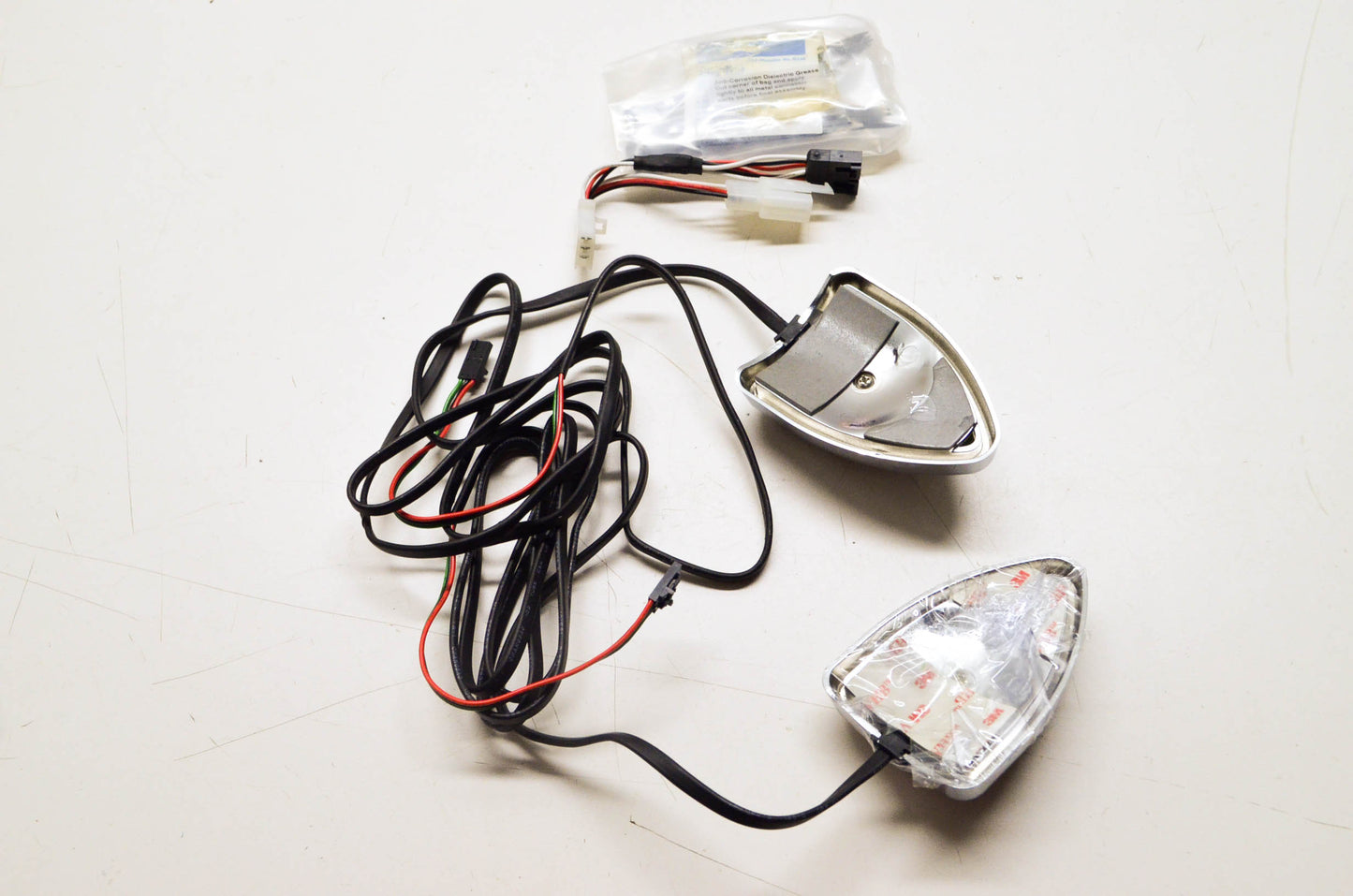 Kuryakyn 7458 Aero Head Marker Light NOS