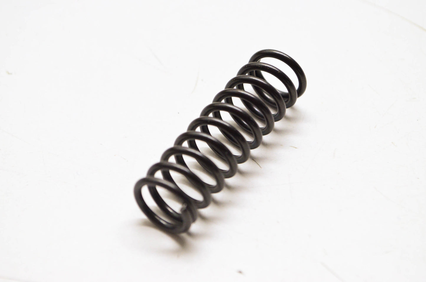 OEM Yamaha 90501-18002-00 Compression Spring NOS