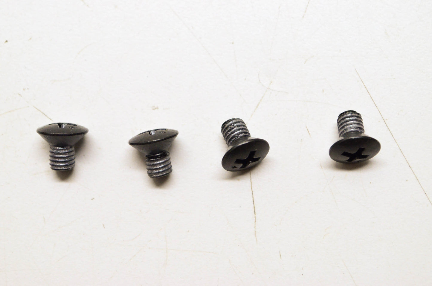 OEM Honda 90111-HN2-000 Oval Screw (5X8) Qty 4 NOS