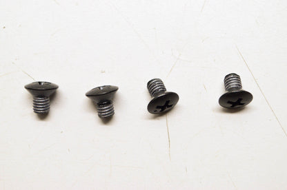 OEM Honda 90111-HN2-000 Oval Screw (5X8) Qty 4 NOS
