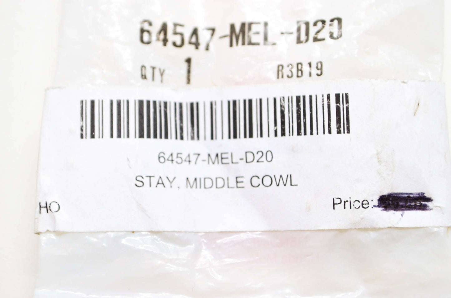 Middle Cowl Stay NOS