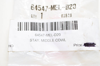 Middle Cowl Stay NOS