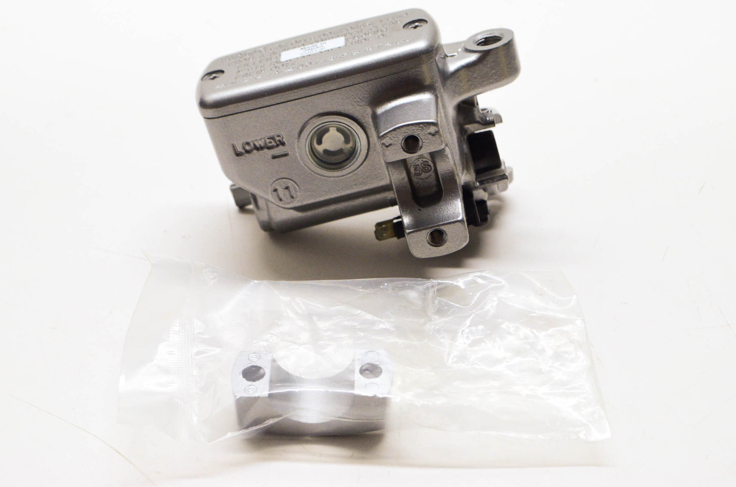 OEM Honda 45510-MEG-305 Master Cylinder Set NOS