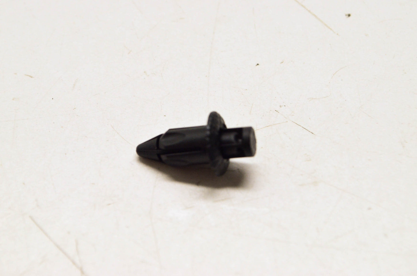 OEM Honda 90654-MCA-000 Molding Clip NOS