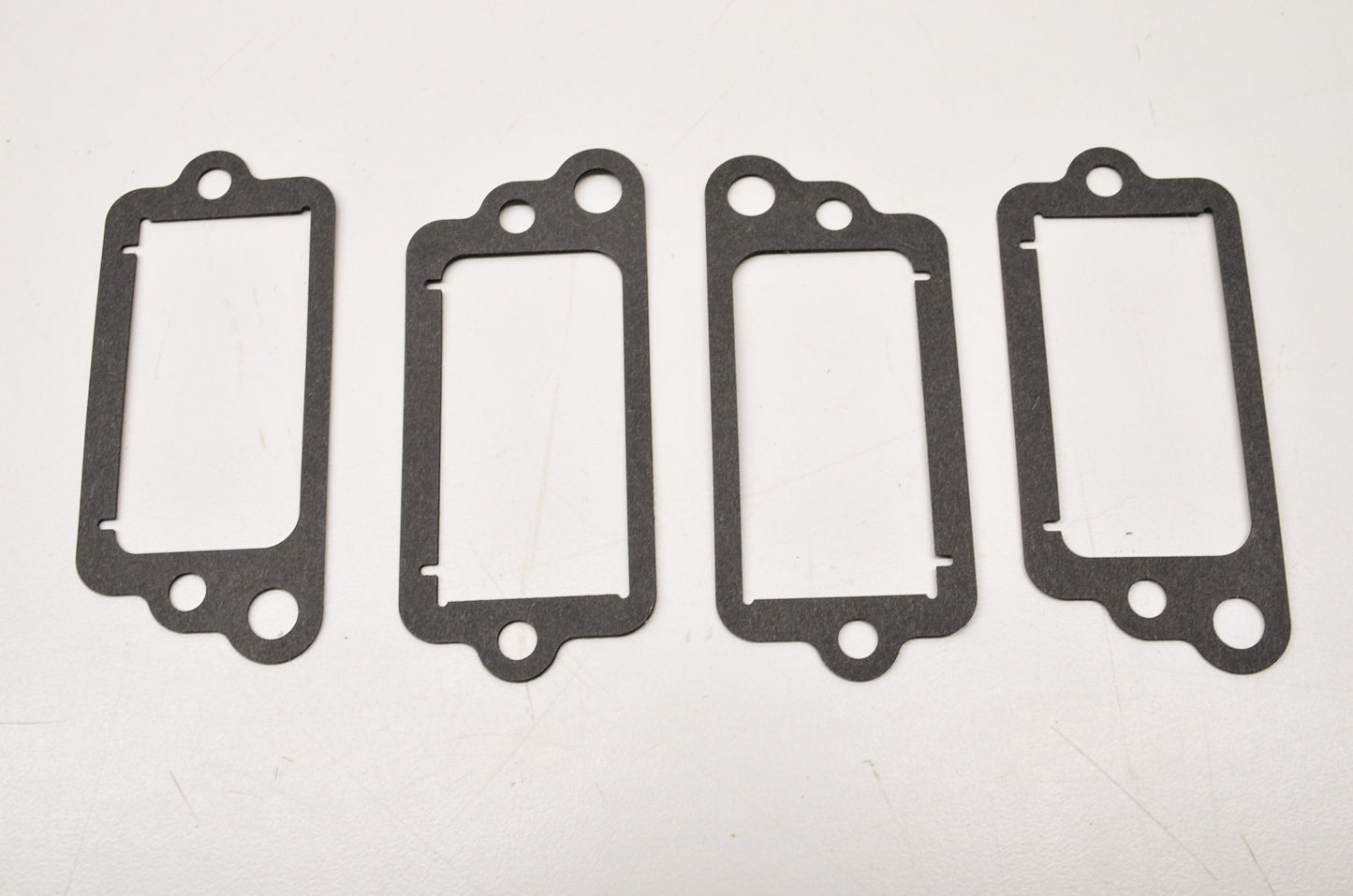 OEM Briggs & Stratton 272602S Breather Gasket Qty 4 NOS