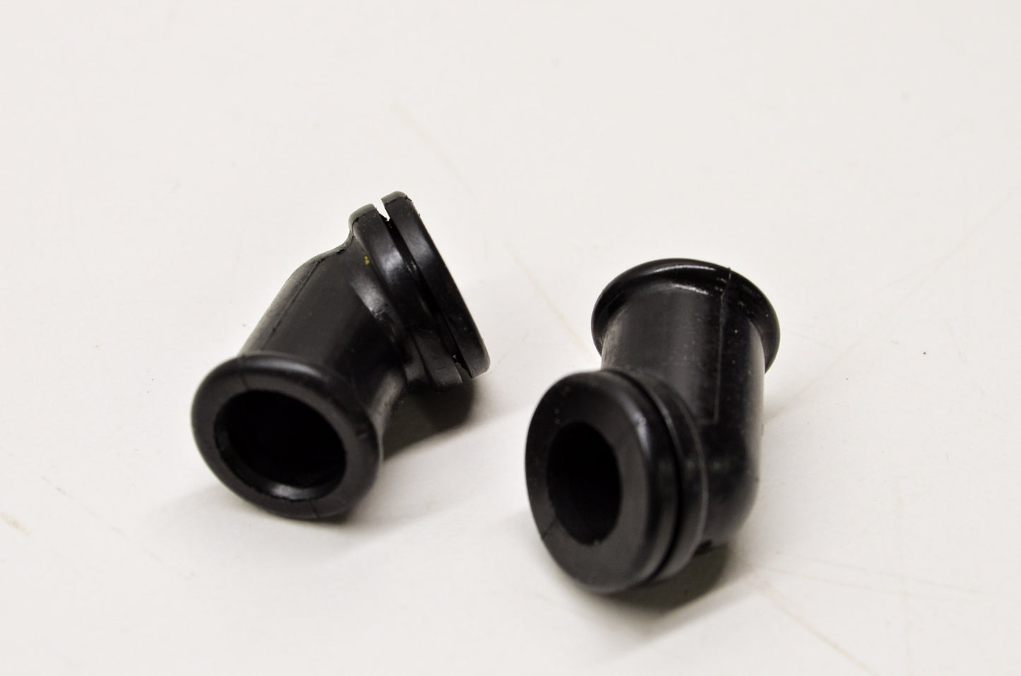 New OEM Briggs & Stratton Grommet QTY 2