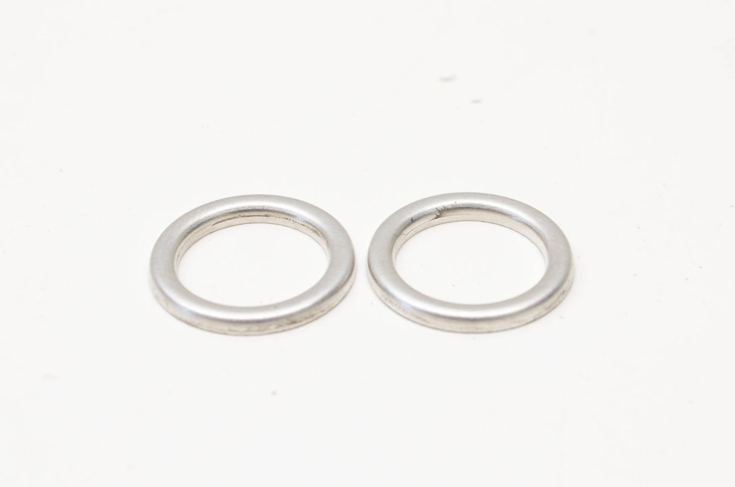 OEM Briggs & Stratton 690766 Spring Cap Qty 2 NOS