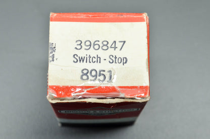 New OEM Briggs & Stratton Stop Switch NOS