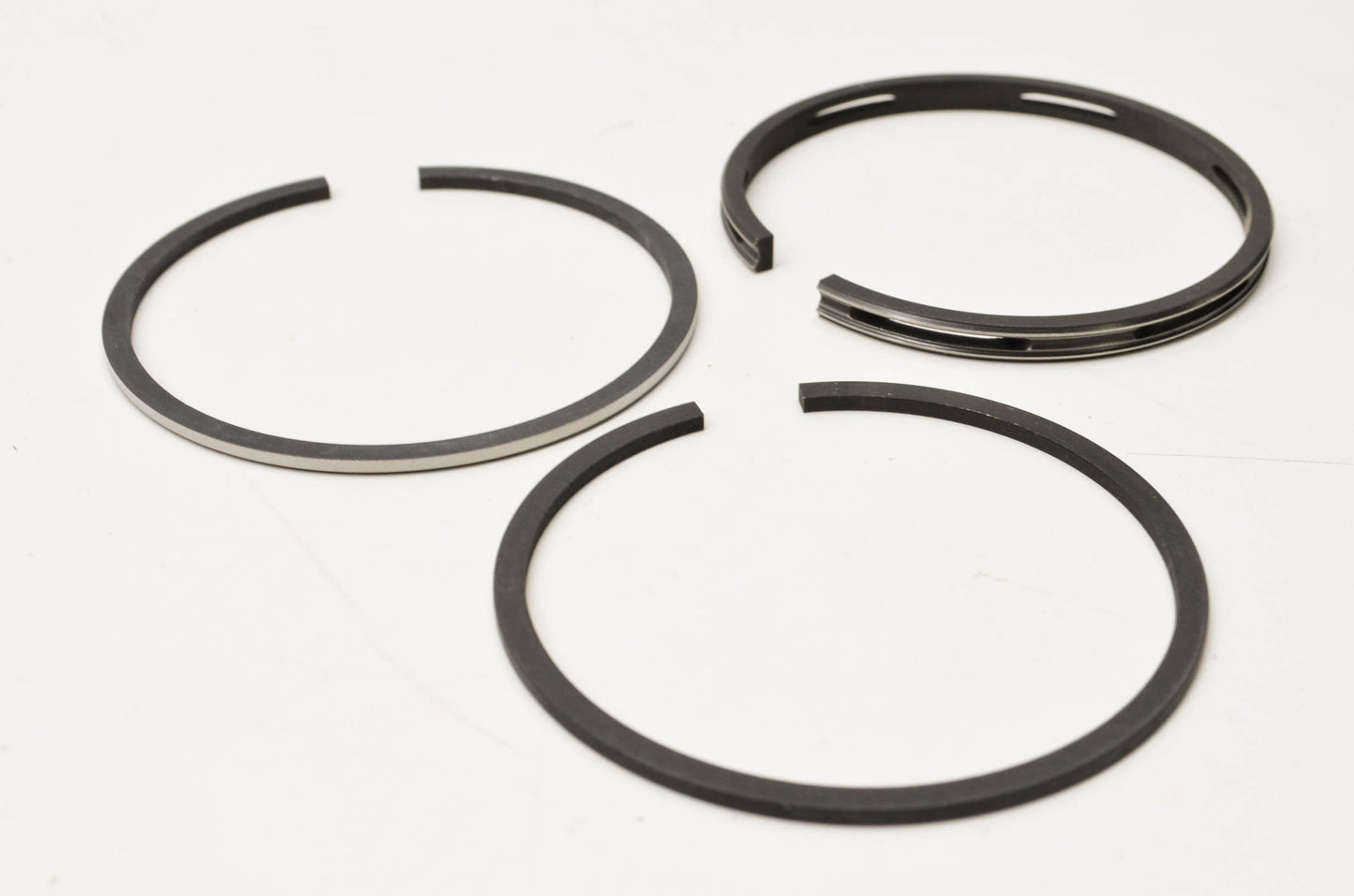 New OEM Briggs & Stratton Piston Ring Kit NOS