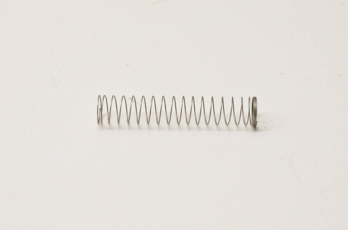 New OEM Briggs & Stratton Diaphragm Spring NOS