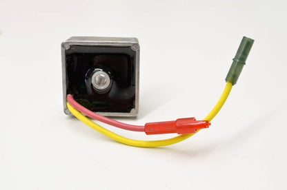 New OEM Briggs & Stratton Voltage Regulator NOS