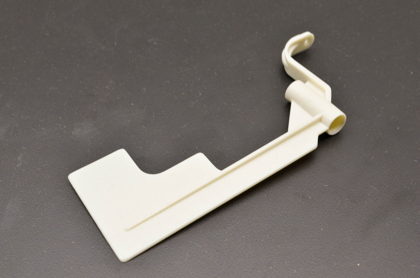 OEM Briggs & Stratton 68388 Governor Blade NOS