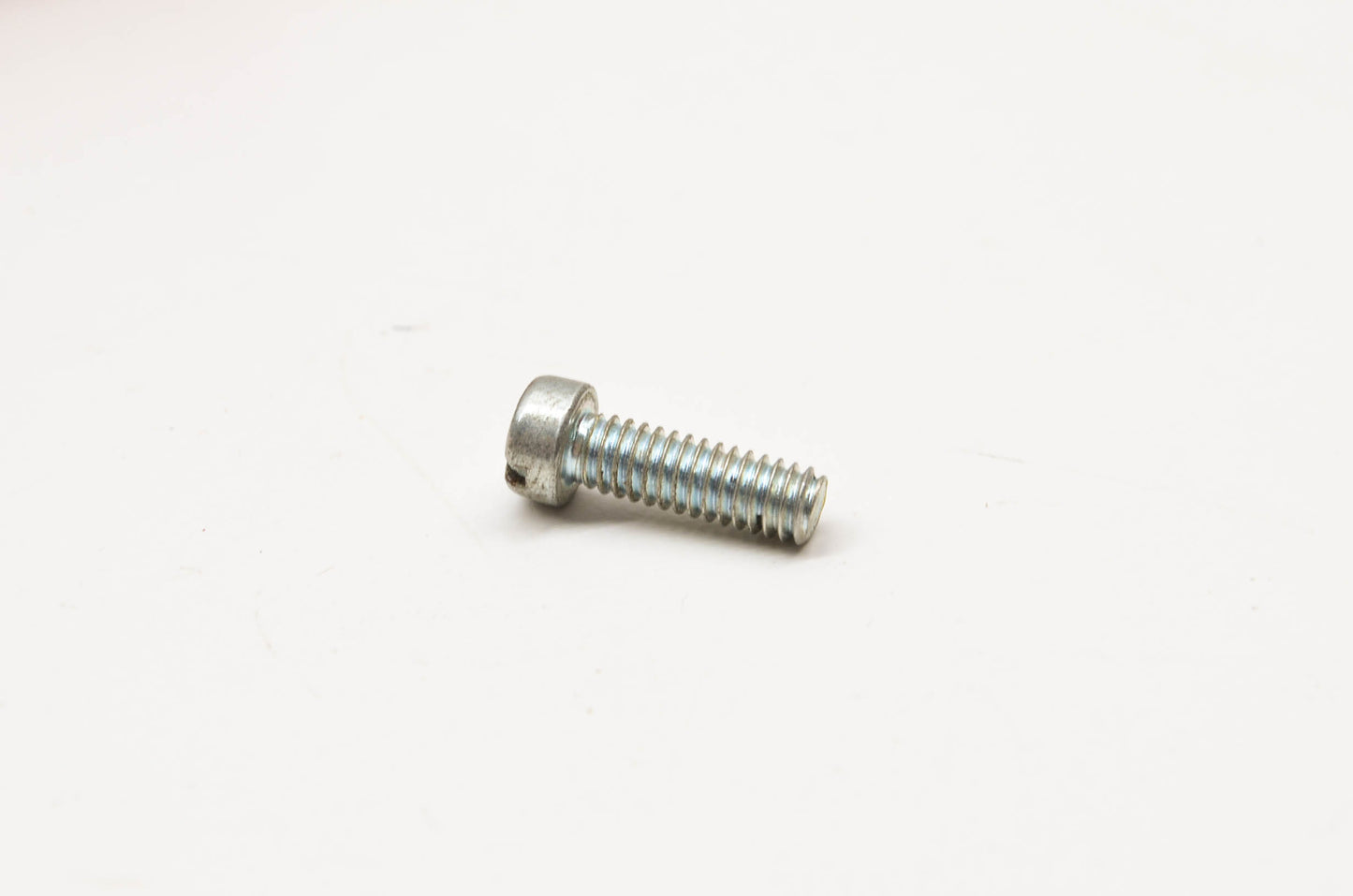 OEM Briggs & Stratton 90200, 8521 Screw NOS