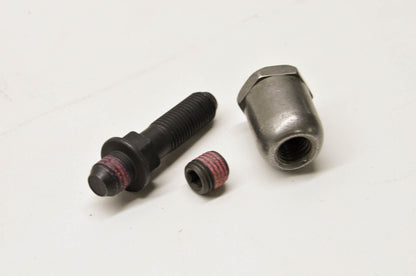 New OEM Briggs & Stratton 797440 Rocker Arm Adjuster NOS