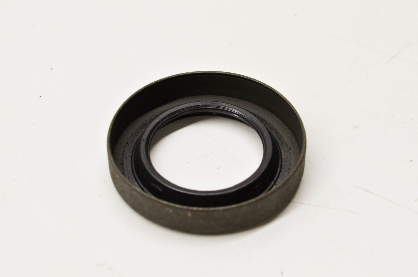 New OEM Briggs & Stratton Oil Seal NOS
