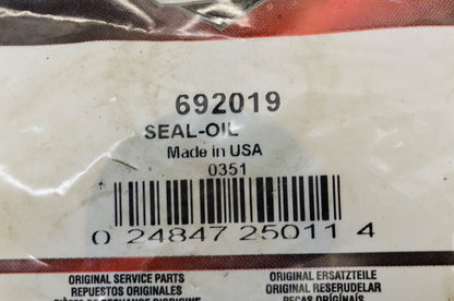 New OEM Briggs & Stratton Oil Seal NOS