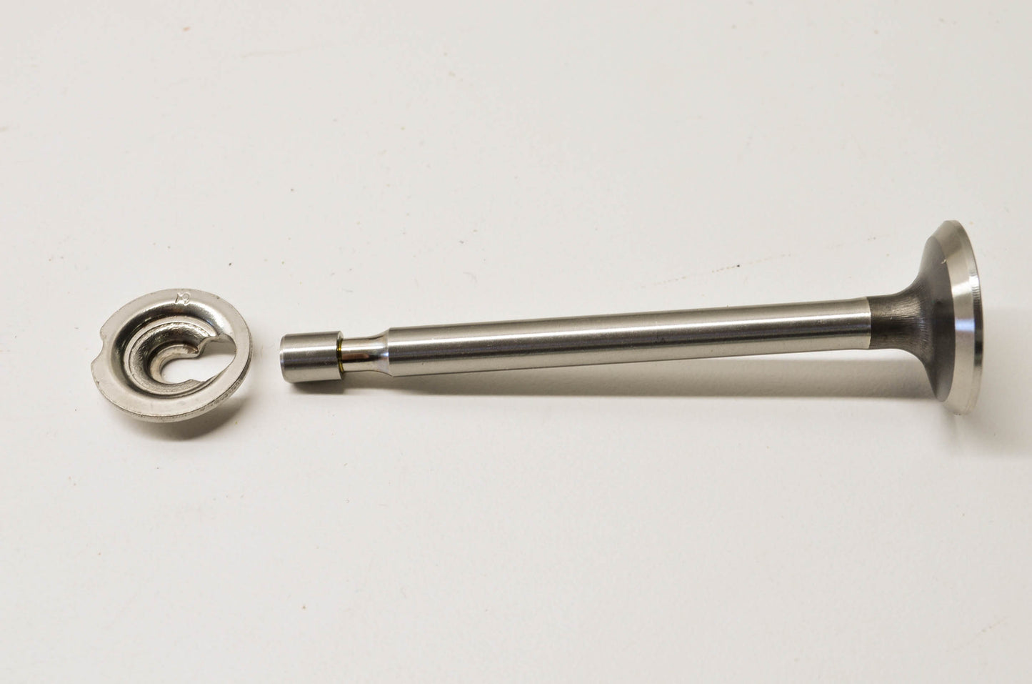 New OEM Briggs & Stratton Exhaust valve NOS