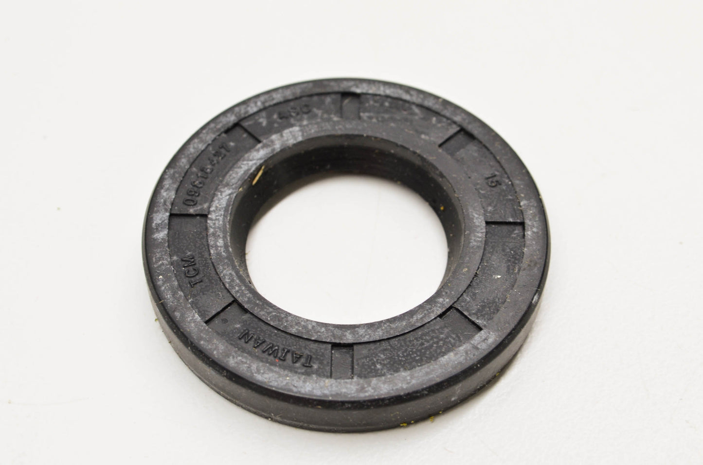 New OEM Tecumseh Oil Seal NOS