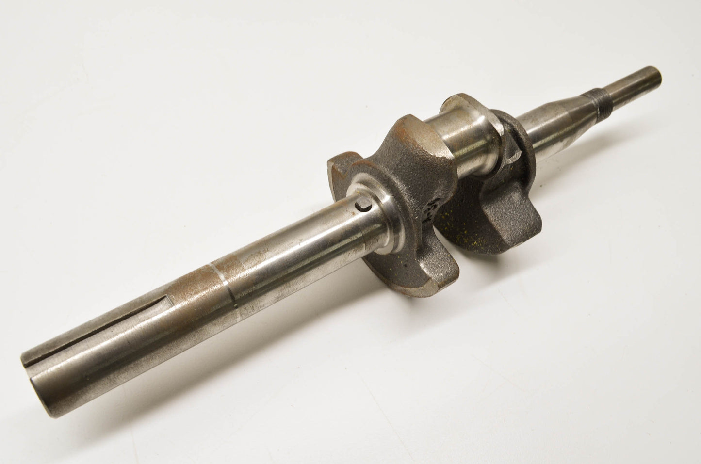 New OEM Briggs & Stratton Crankshaft NOS