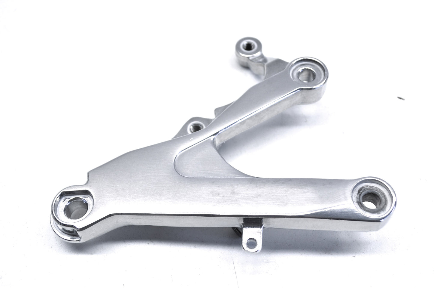 New OEM Yamaha Right Front Footrest Bracket NOS