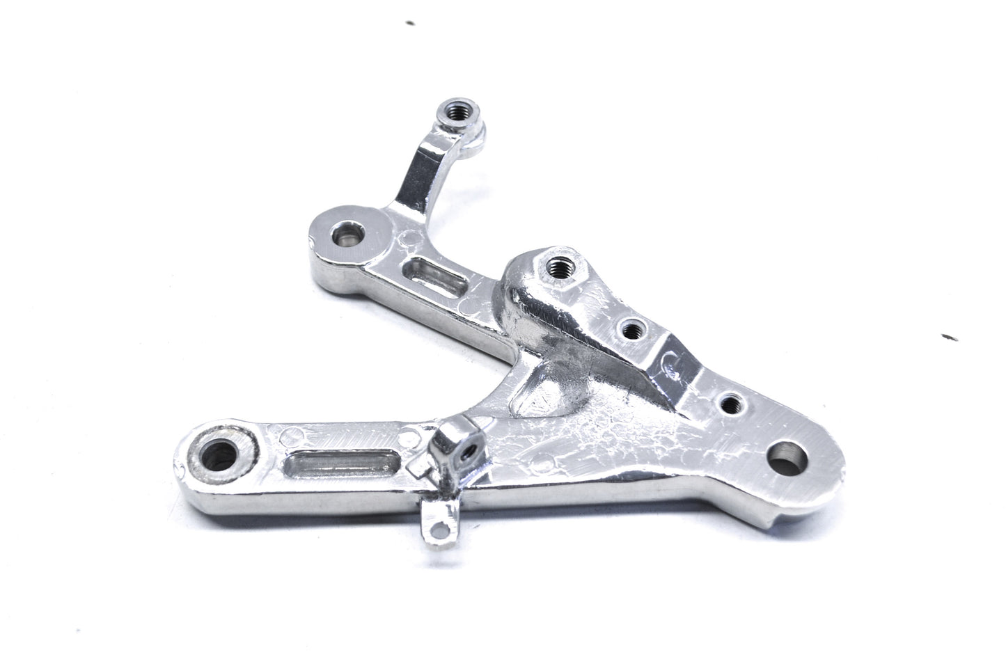 New OEM Yamaha Right Front Footrest Bracket NOS