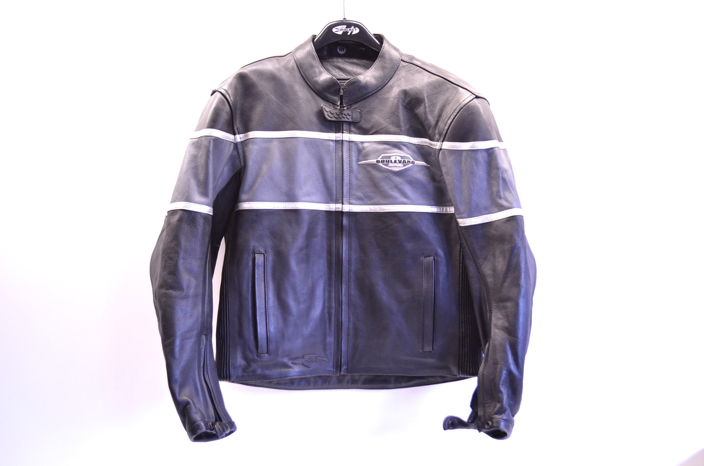 New OEM Suzuki Boulevard Leather Motorcycle Jacket w/ Armor Size Medium NOS
