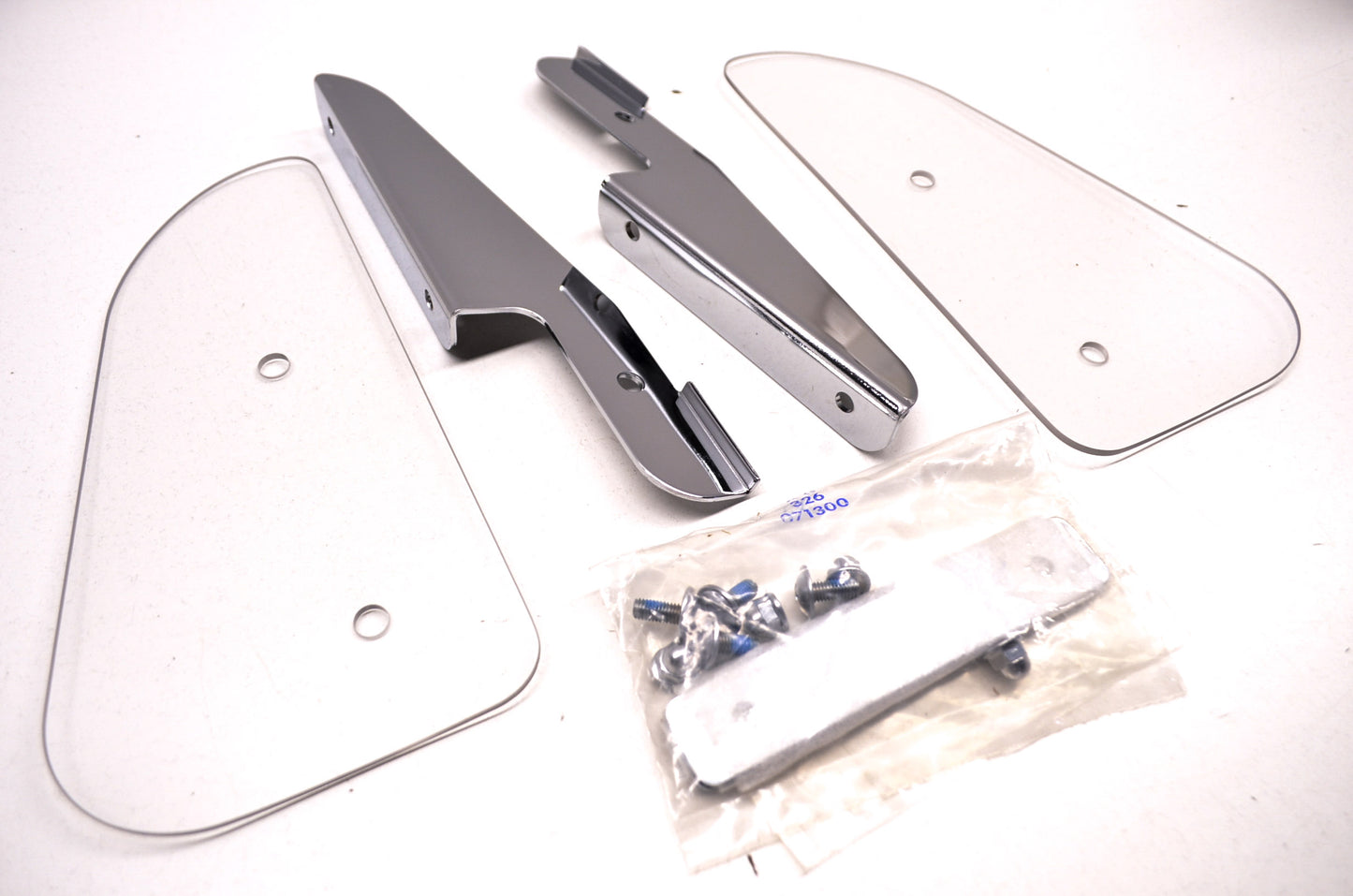 VN1500N Windshield Lowers Kit NOS