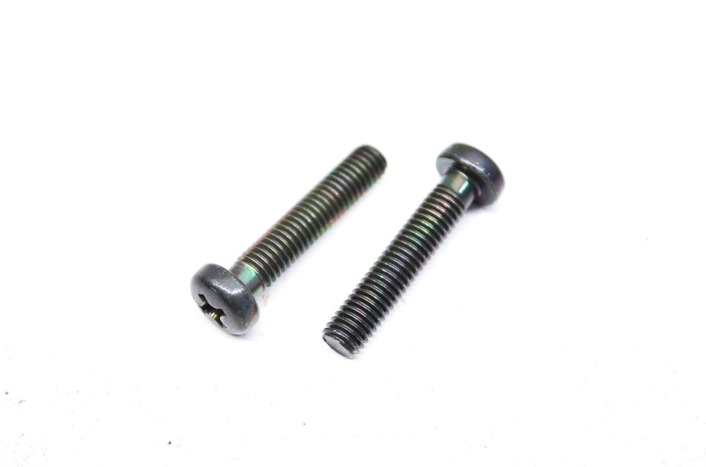 New OEM Yamaha Pan Head Screw Qty 2 NOS