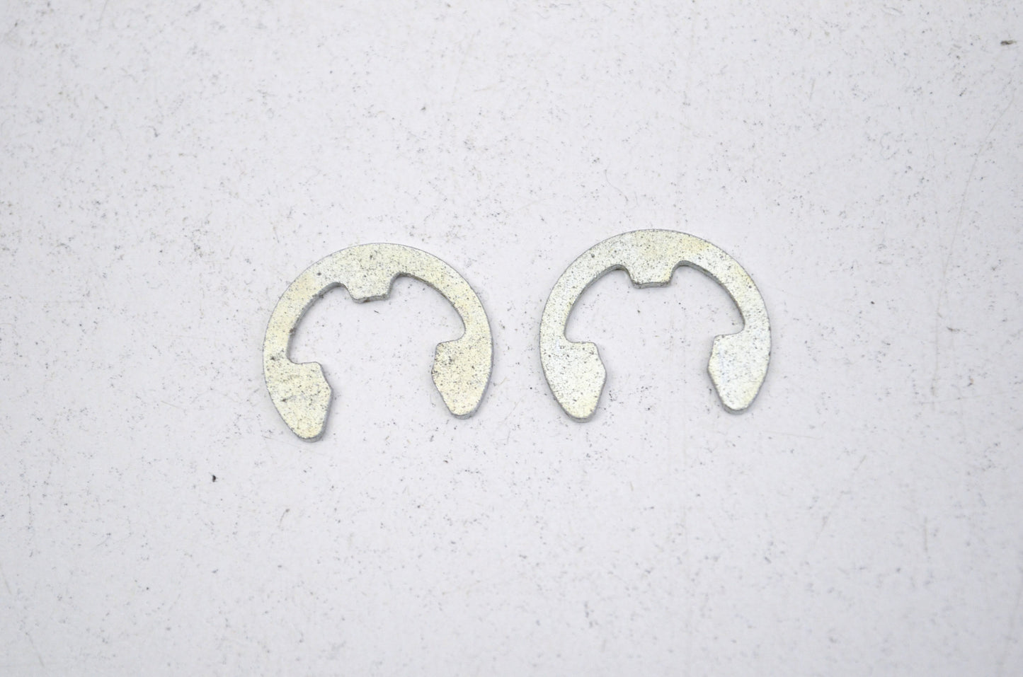 New OEM Yamaha Circlip Qty 2 NOS