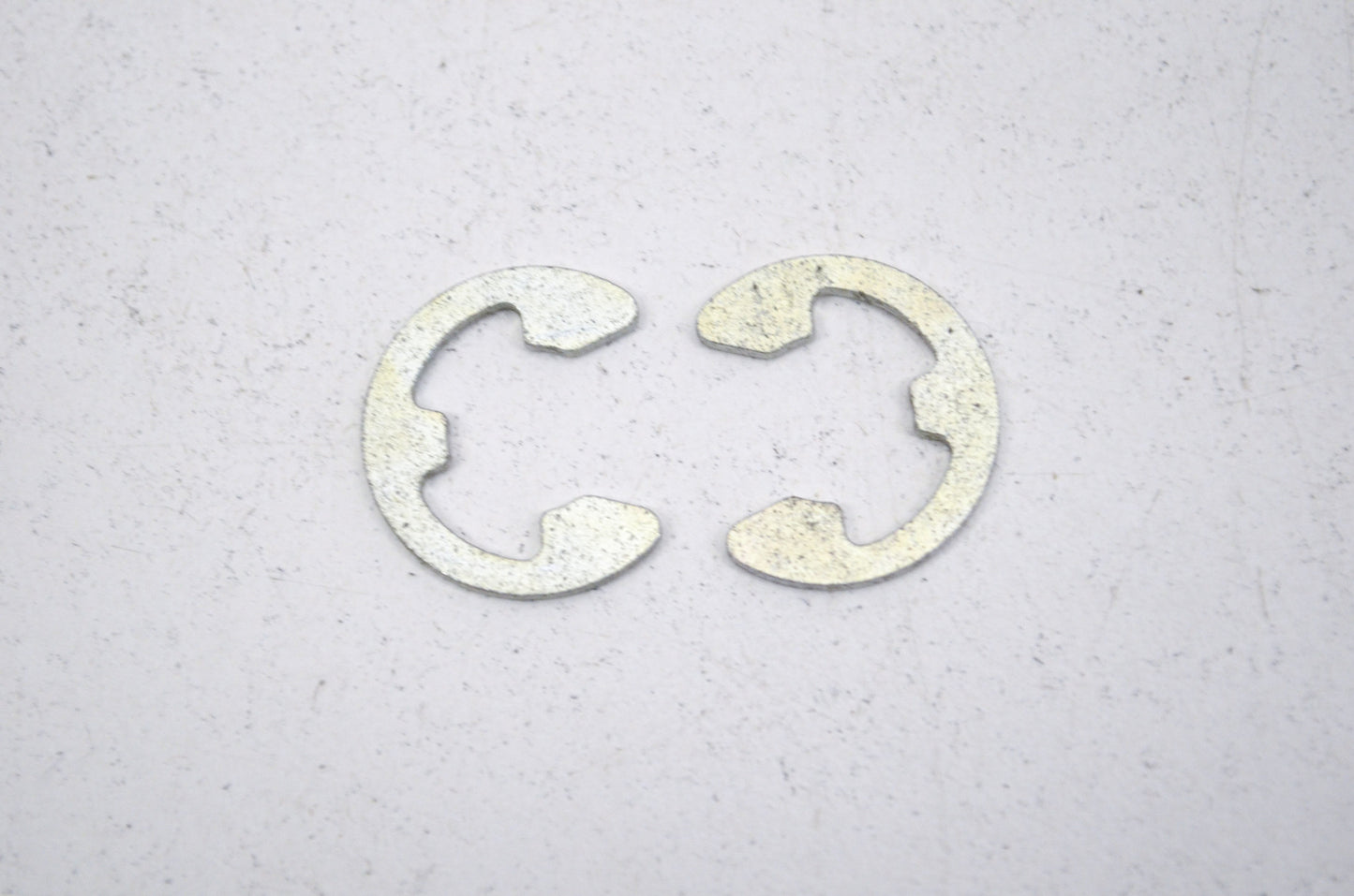 New OEM Yamaha Circlip Qty 2 NOS