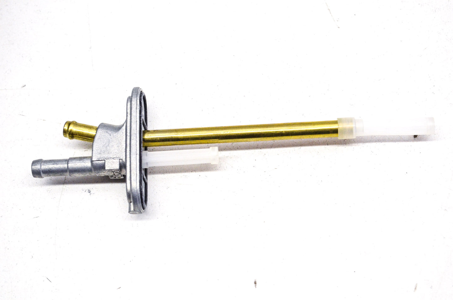 Dual Fitting Fuel Outlet NOS