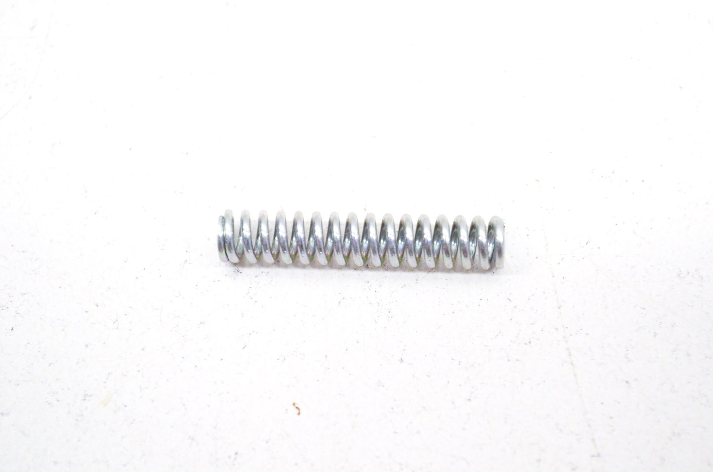 New OEM Yamaha 90501-10312-00 Compression Spring NOS