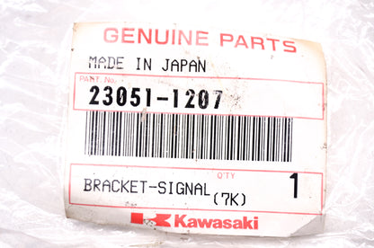 New OEM Kawasaki Front Signal Lamp Bracket 23051-1207 NOS
